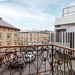 Two Bedrooms 13 Shpytalna Street *