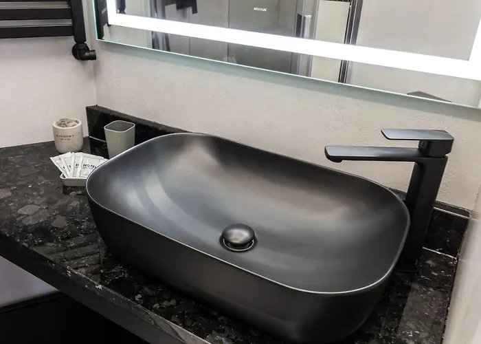 דירה Two Bedrooms 13 Shpytalna Street *