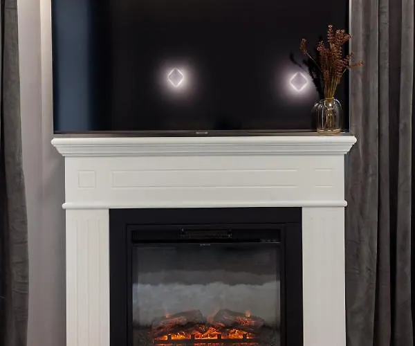 Two Bedrooms 13 Shpytalna Street דירה לבוב